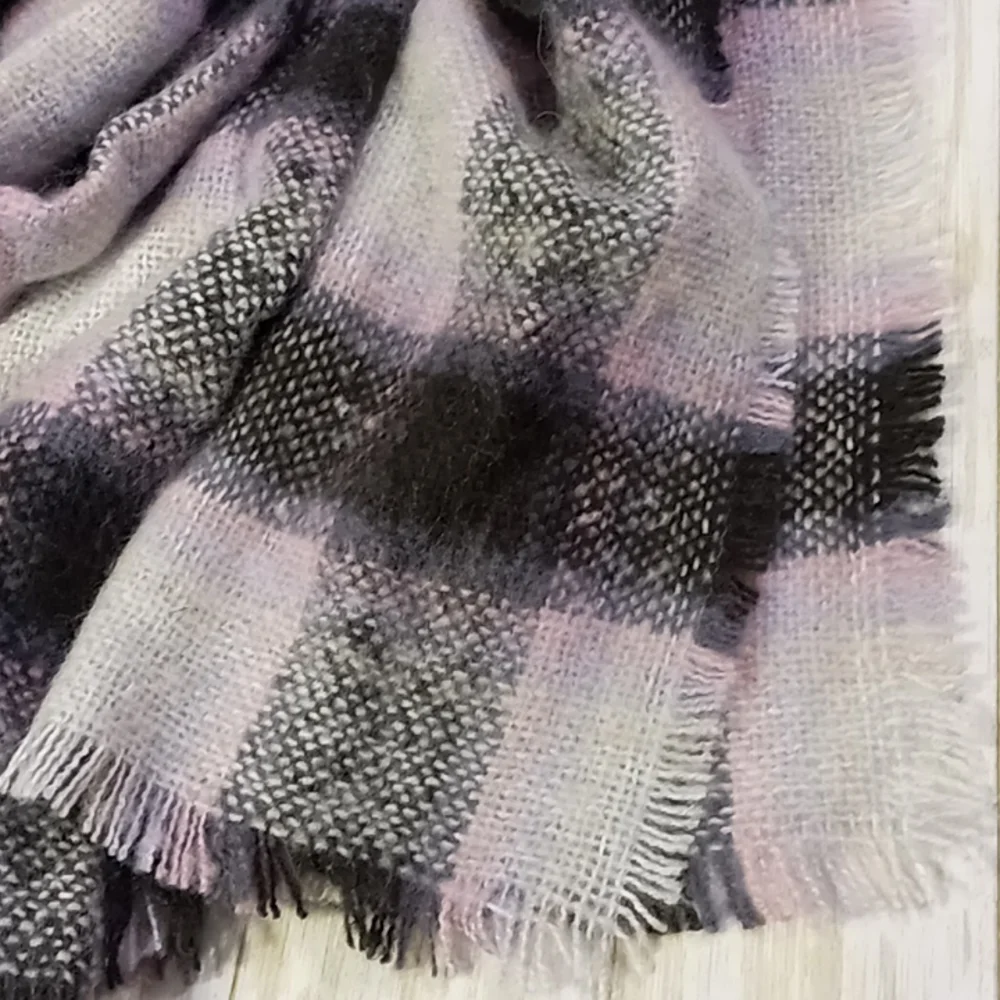 Universal Threads Oblong Scarf One Size - Picture 4 of 8